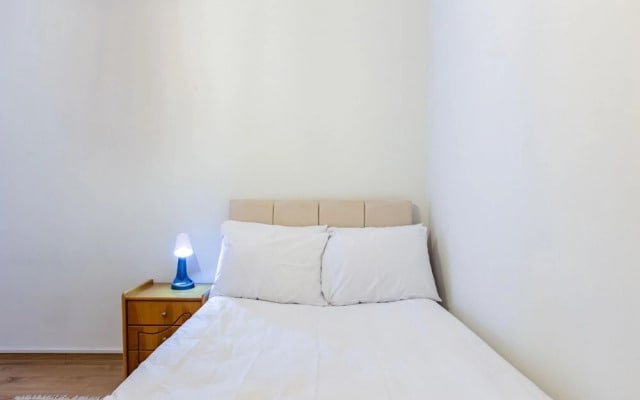 Modern Flat Near Public Transportation in Maltepe