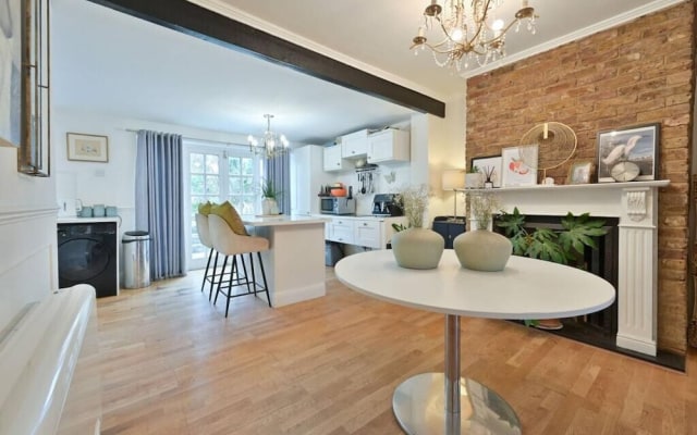 Bushey B&B