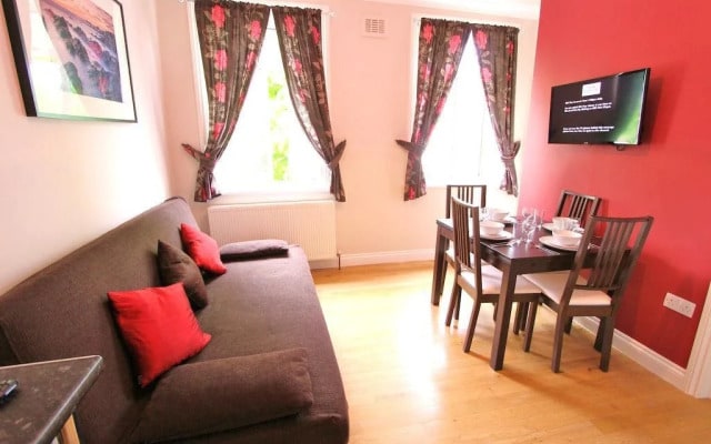 Brackenbury Serviced Apartments
