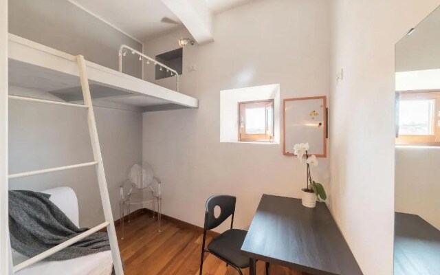 Colosseum Roomy Apartment