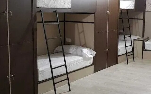 Hostel Metropolitano CC