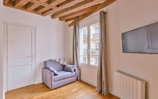 B 364 - Deluxe apartment in the heart of Notre Dame