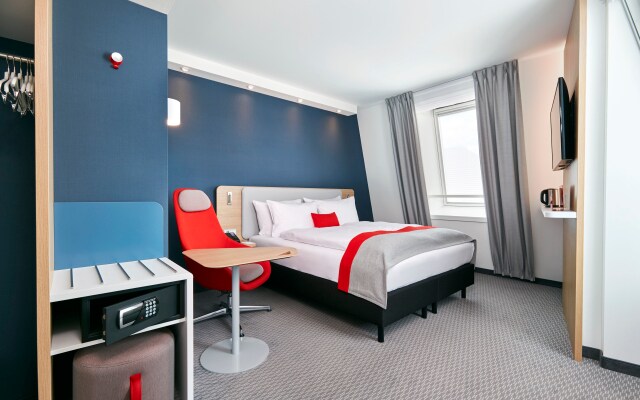 Holiday Inn Express Berlin - Alexanderplatz by IHG