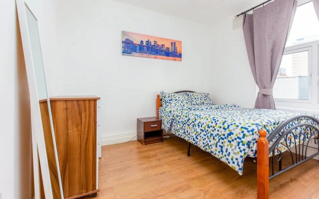 Broxbourne Guest House