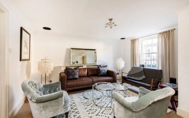 2 Bed Apartment, Notting Hill