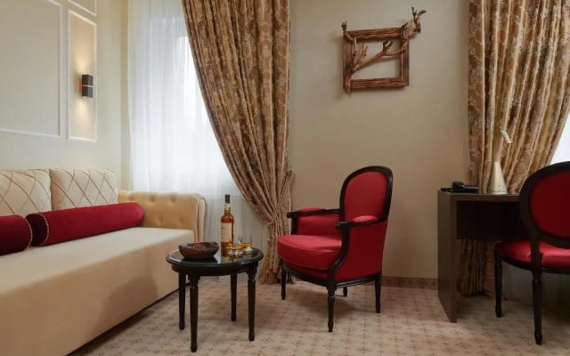 Honour and Grace Hotel