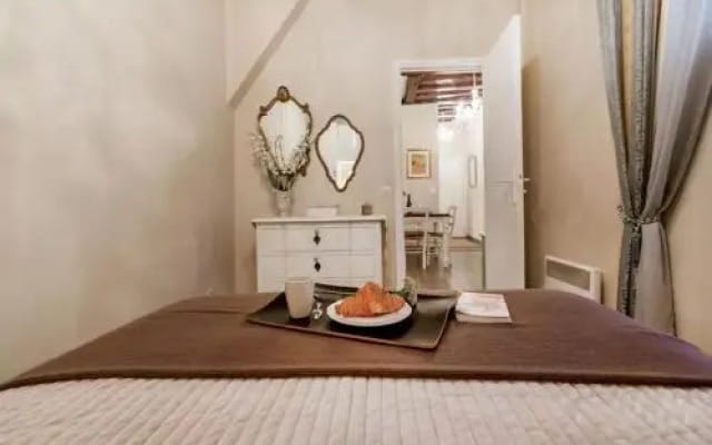 Apartment Gravilliers