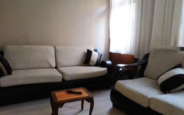 Step Apartments