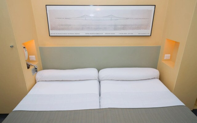 Trendy Canette Hotel
