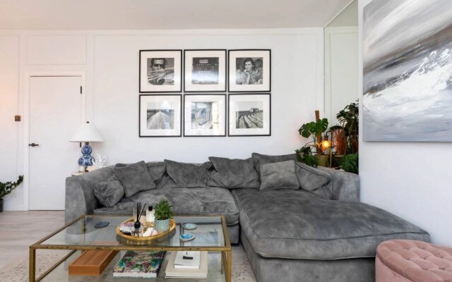 Beautiful, Light and Spacious 2 Bedroom Flat in Clapham
