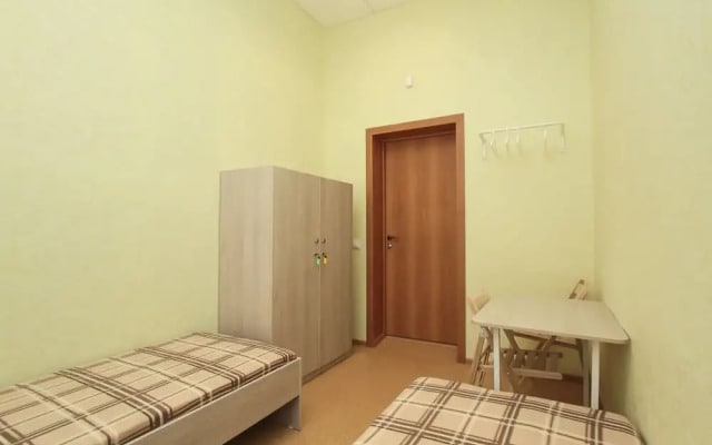 Adres Hostel