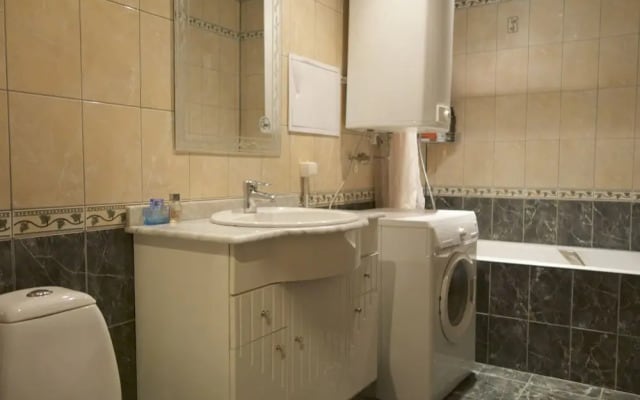 LUXKV Apartment on Panfilovskiy 3