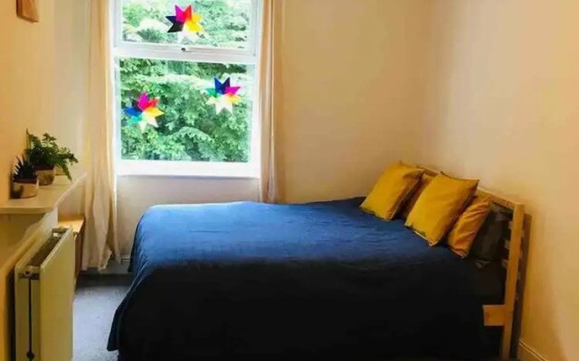 Spacious Riverside Home, 3 Bedrooms, Hebden Bridge