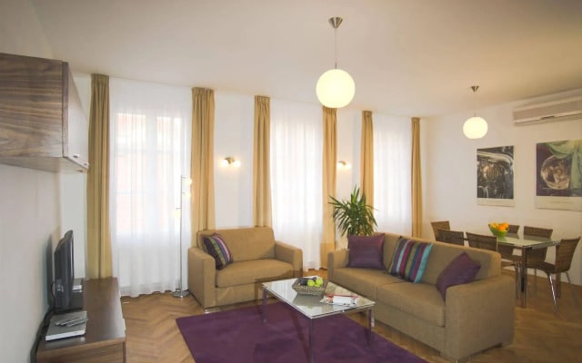 Residence Karlova