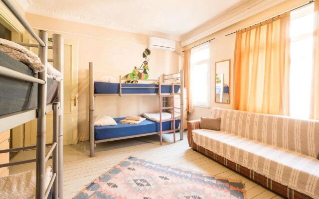Levanten Hostel