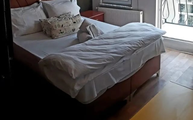 Taksim Nefti Residence