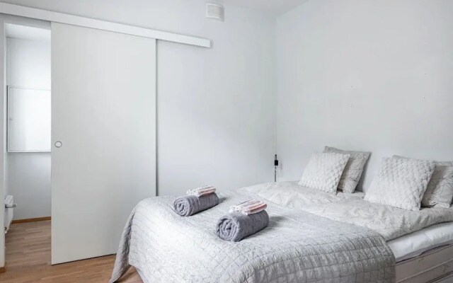 Apartments with Sauna, Balcony & Free Parking