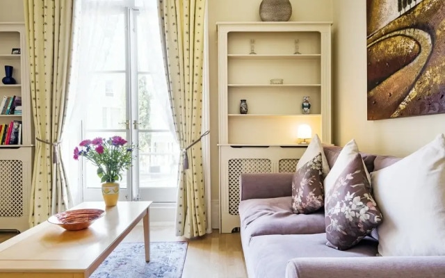 Charming Victoria Home close to Buckingham Palace