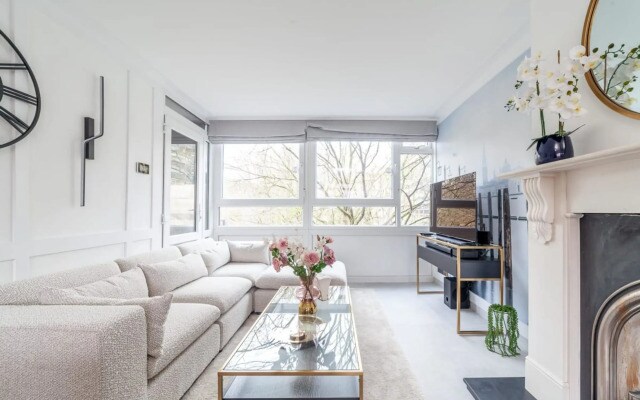 Excellent 3-bed Flat In Elephant Castle