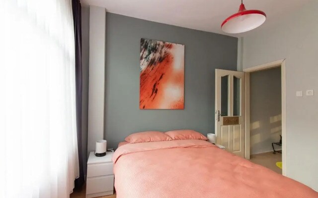 Sleek Flat with Excellent View in Cihangir