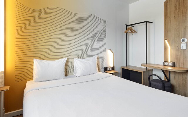 B&B HOTEL NANTERRE Rueil Malmaison