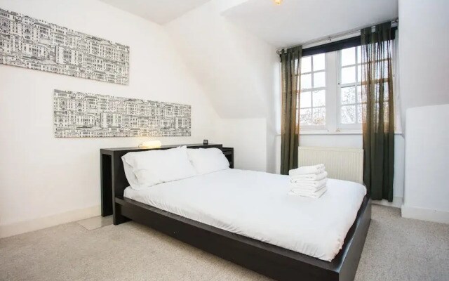 Gorgeous 1 Bedroom Apartment in Kensington