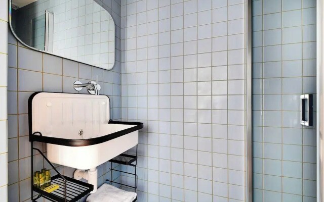 Bourse Apartment