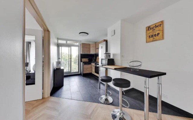 Chic apart with parking and balcony