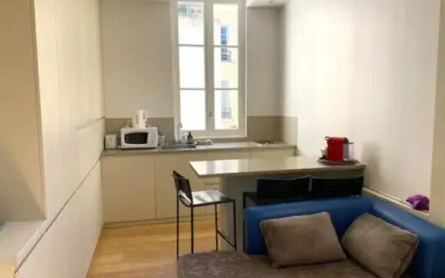 Delightful 1BR next to the Eiffel Tower