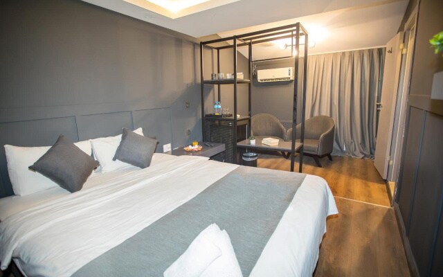 Arkem City Hotel