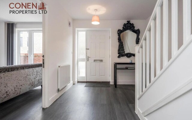 CONEN Image Two Apartment