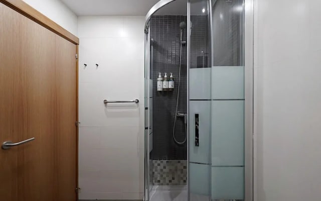 Numa | Lustre Apartments