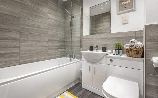 PM & Charles Luxury Apartment