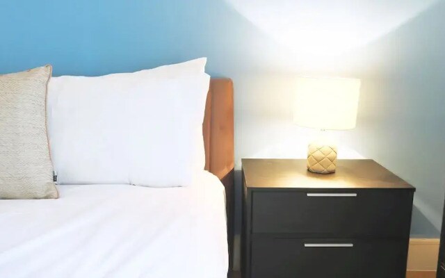 Accomodo London Southbank - Spacious & Elegant Apartments near Big Ben & London Eye