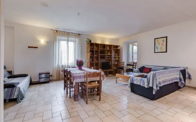 Spacious and Cozy, 6+3 Beds, Free Wifi, Near Eur