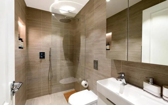 Collingham Road - 2 Bedroom Apartment I