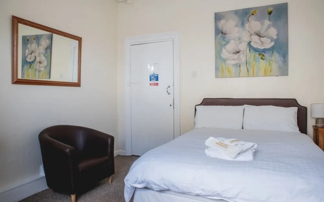 M and J Guest House