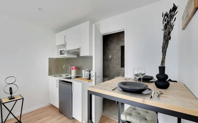 Charming Studio 2P- Next Paris