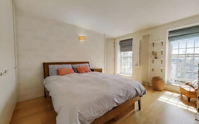 Apt - Sleeps 4 - Pets Ok - Roof Garden