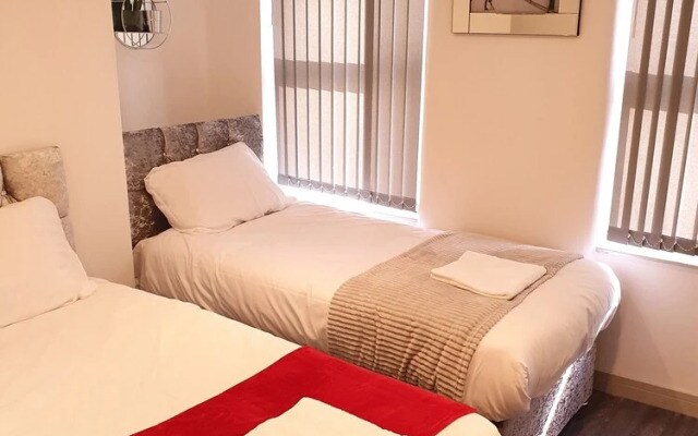 Deluxe Three bed Suite in Liverpool City Center