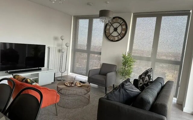 Immaculate 2-bed Apartment in East London
