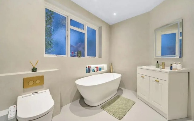 Luxury One-bedroom in Central London