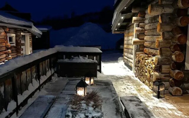 4 Bed Cabin -sleeps 7 - Northern Light Views