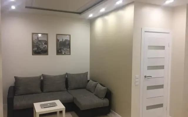 Apartamenti Proletraskaya 75