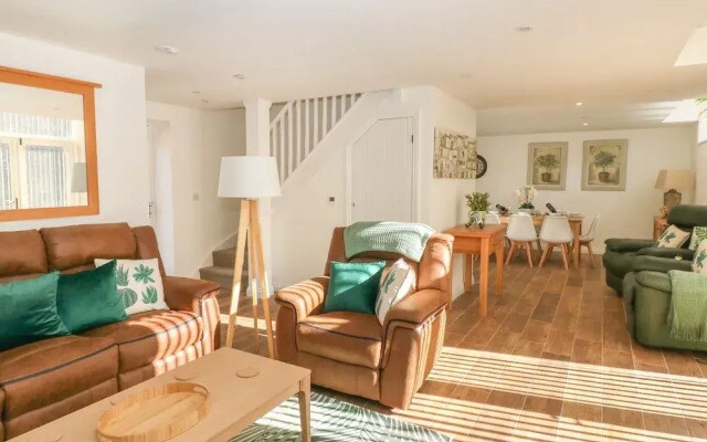 Oak Cottage