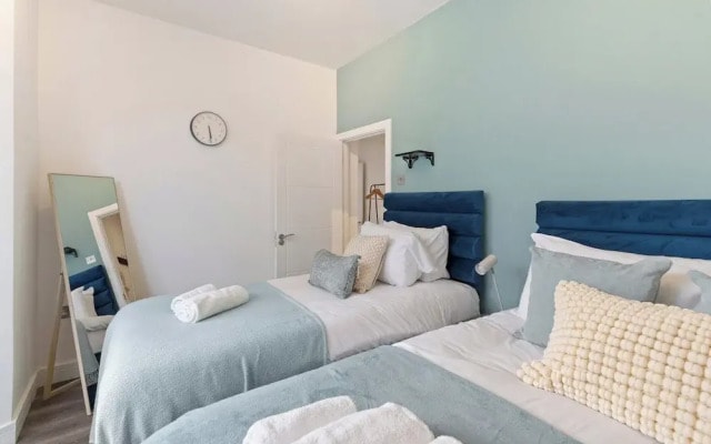 Apartment - Sleeps 11 - Hampstead Highstreet 5mins