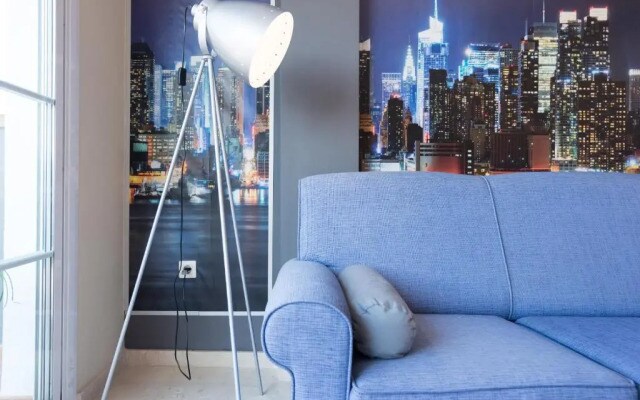 GR3-Renovated Apt Next To Old Town With Cozy Terrace