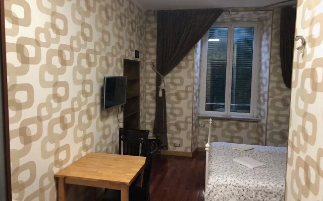 Friend House 2