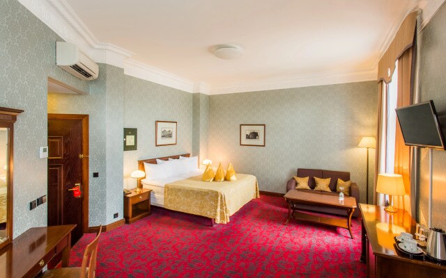 Hestia Hotel Barons
