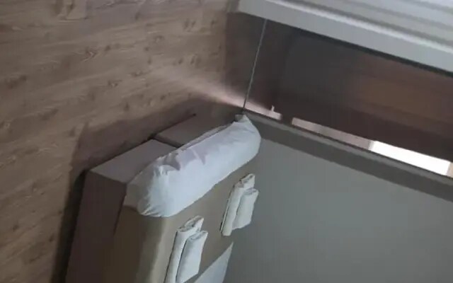 La Pera Suites